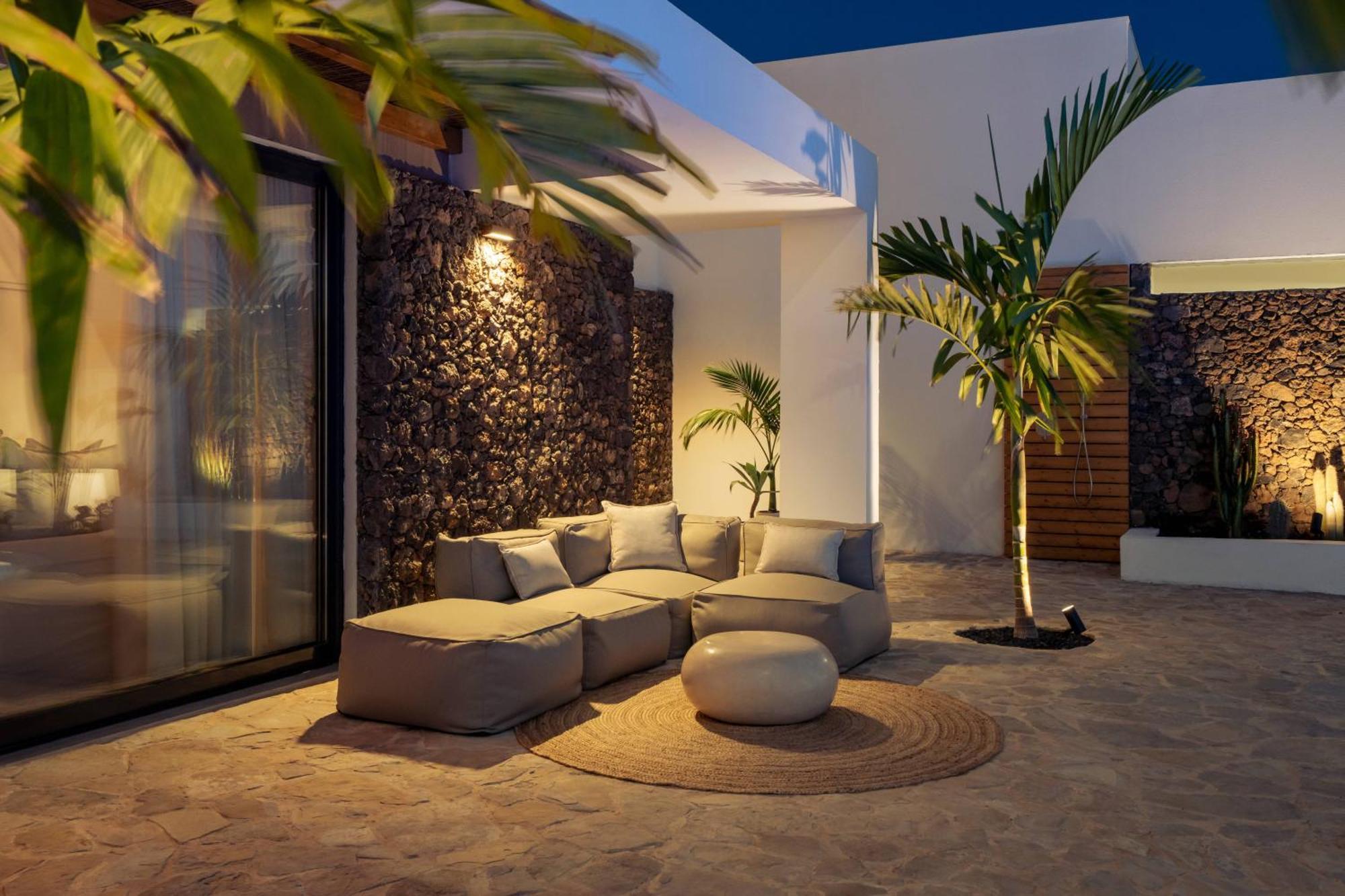Villa Noma - Design Space With Pool In コラレホ エクステリア 写真